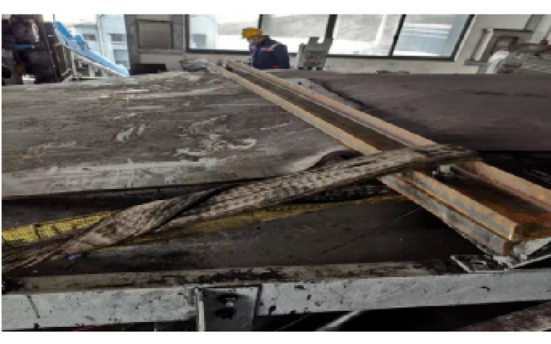 KWZK云博体育在线注册,云博体育（中国）钢丝输送带硫化机胶接工艺流程分享